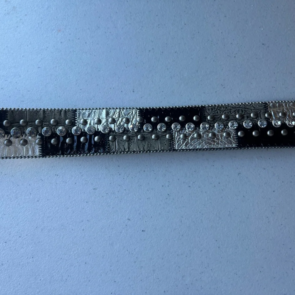 GUESS Y2K Studded Rhinestone Patchwork Belt Black Silver Small Western Glam
